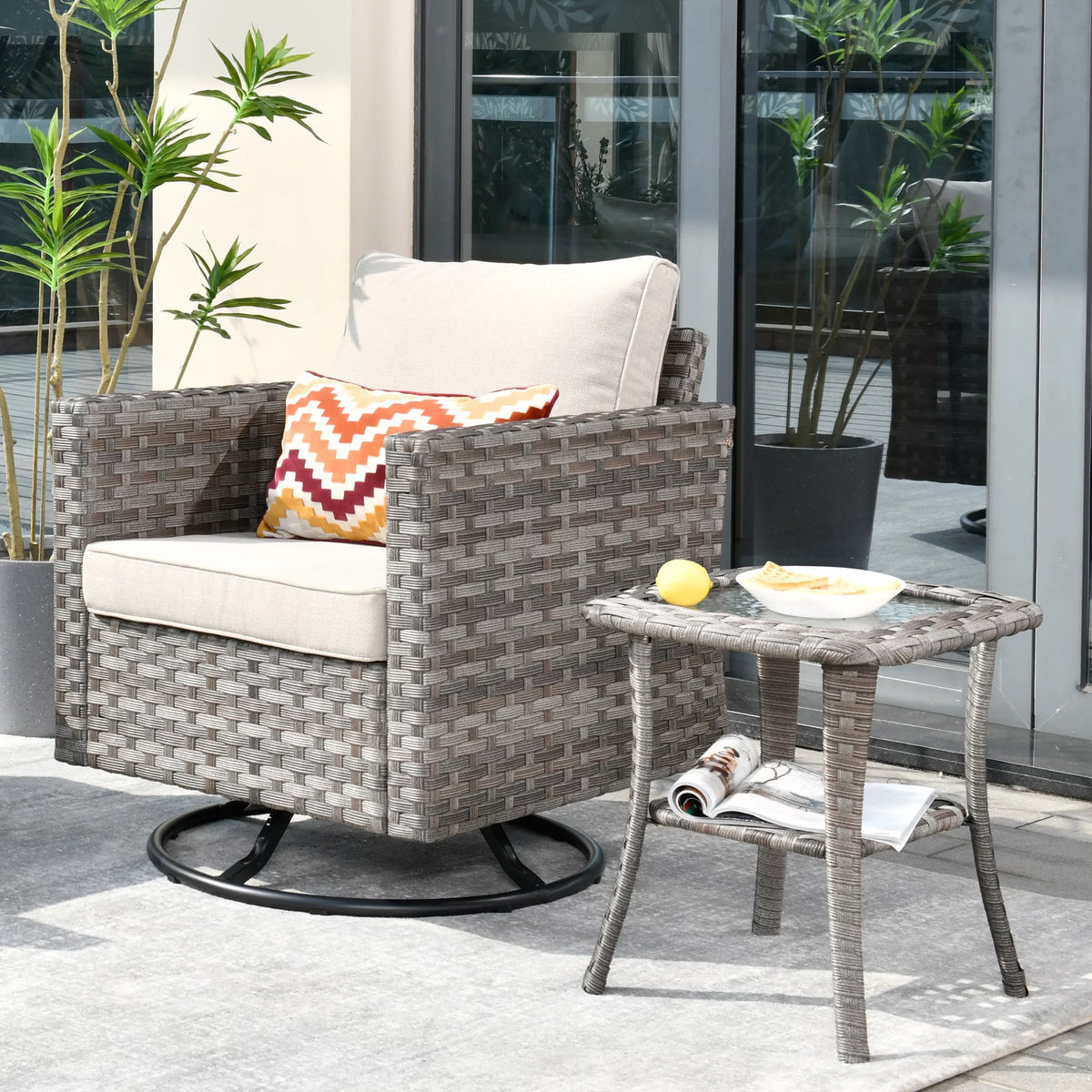 2 Pieces Wicker Bistro Set with Swivel Chairs and Coffee Table Y784