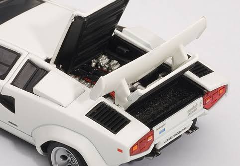 White 1/43 Diecast Model Car F568