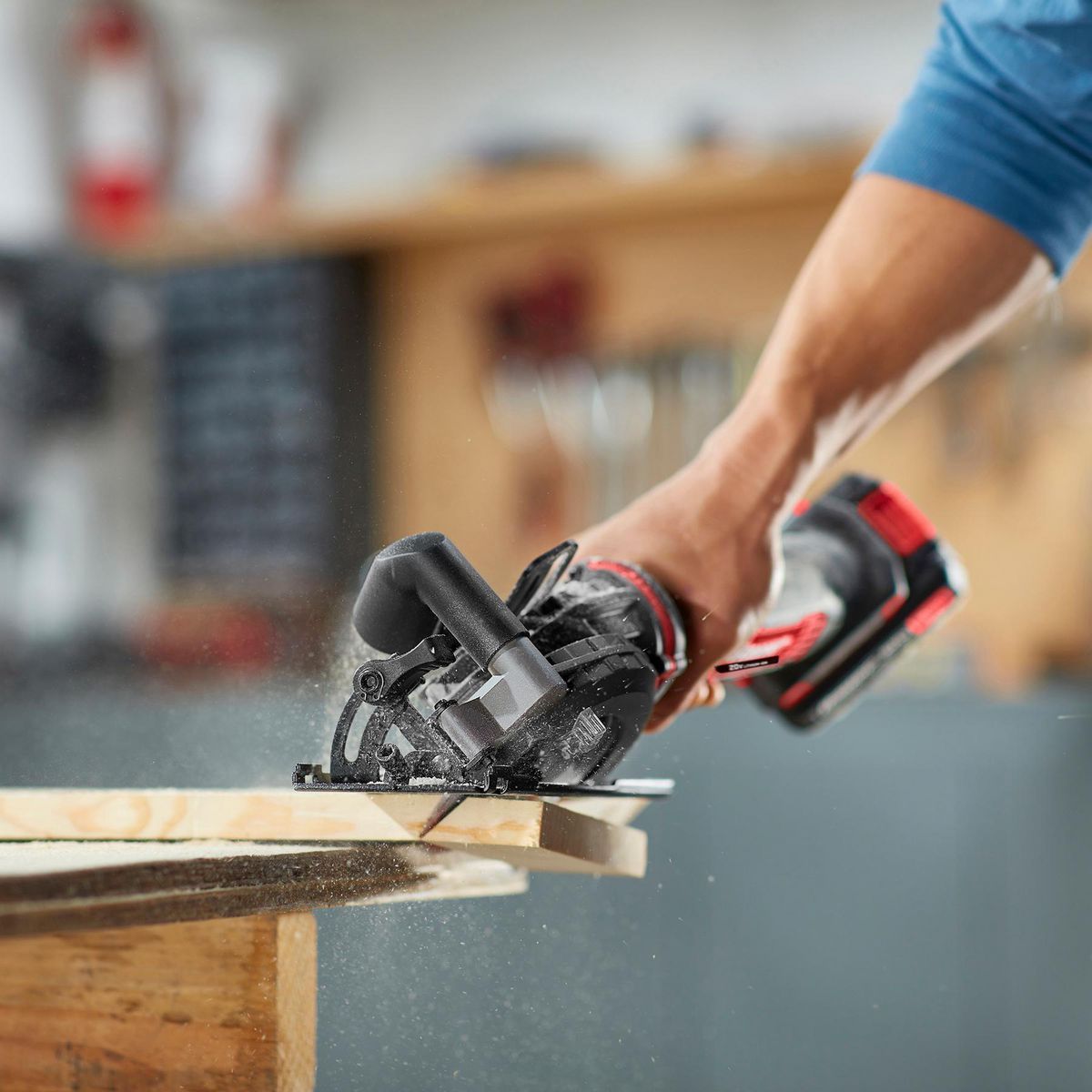 4-1/2 in. Cordless Circular Saw R204959